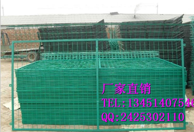 供应广安市圈地隔离铁丝网围栏/PVC方孔铁丝网围栏/结实耐用