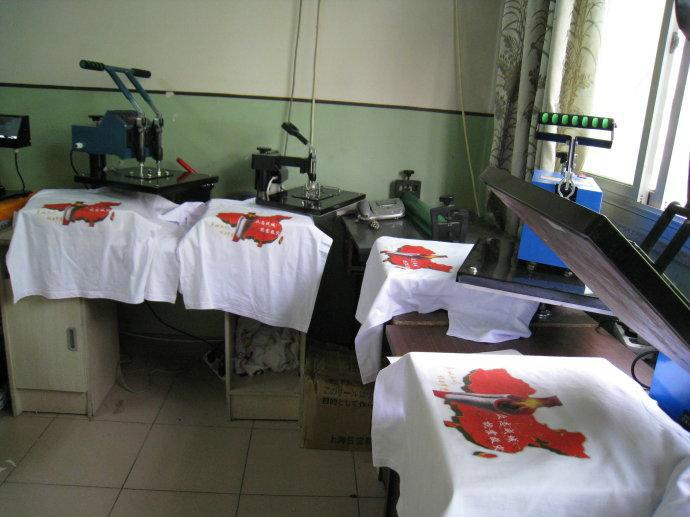 供应用于蚌埠哪有卖T恤上印照片的机器亳州衣服印花机淮南烫画机厂家淮北T恤印花机的价格