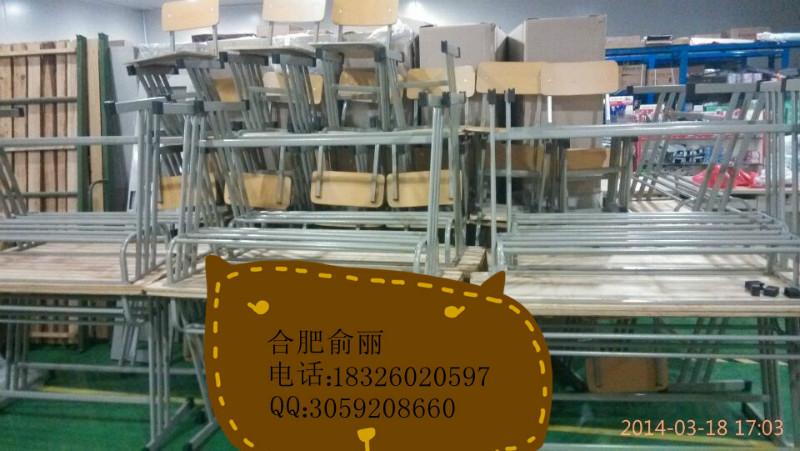 供应合肥钢管学生课桌椅辅导课桌椅出售质量保证 市内送货包安装