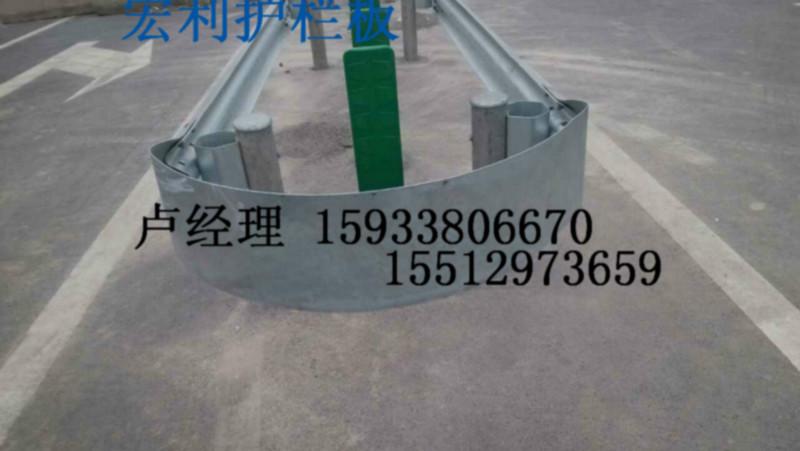 供应波形护栏板湖北省高速公路安全护栏