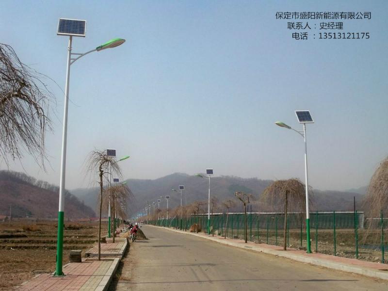 供应易县新农村改造建设道路太阳能路灯图片