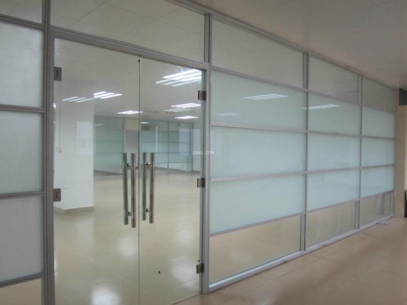 供应北京钢化玻璃价格，钢化玻璃推拉门窗，镀膜钢化玻璃