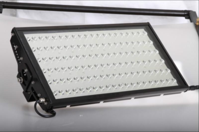 供应西安商业亮化-LED投光灯服务与配送