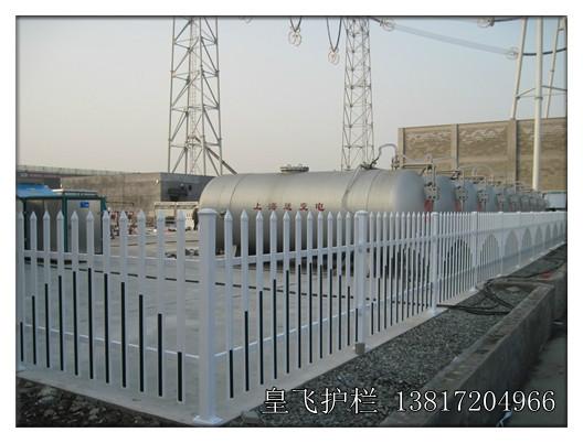 供应上海配电箱围栏变压器PVC围栏，金山PVC电箱围栏，护栏专业设计安装。