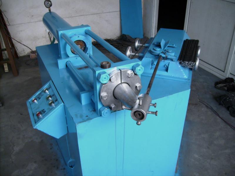 供应电焊条设备\小型焊条机\液压电焊条机械图片