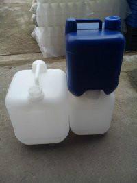 供应10升兰色堆码桶方桶，10公斤兰色塑料方桶，化工桶，小口塑料桶