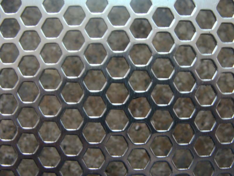 供应滨州冲孔网过滤筛网-圆孔网小孔多孔板网-六角孔板网加工