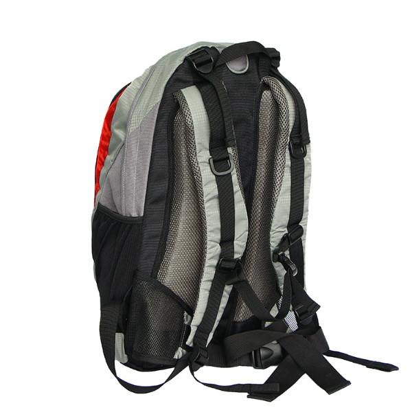 供应休闲双肩包户外包运动背包旅行包