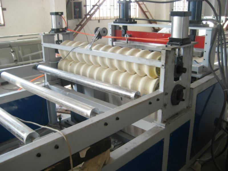 青岛PVC波浪板梯形板挤出生产线供应青岛PVC波浪板梯形板挤出生产线