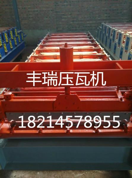 供应彩钢丰瑞贵州压瓦机760型琉璃瓦机
