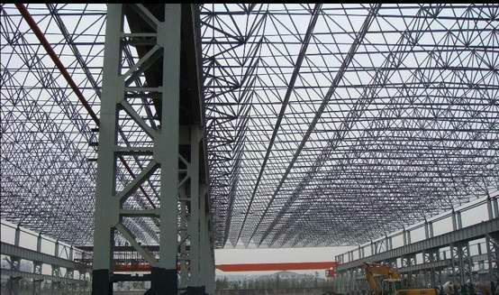 供应大型工业联合厂房钢网架加工安装