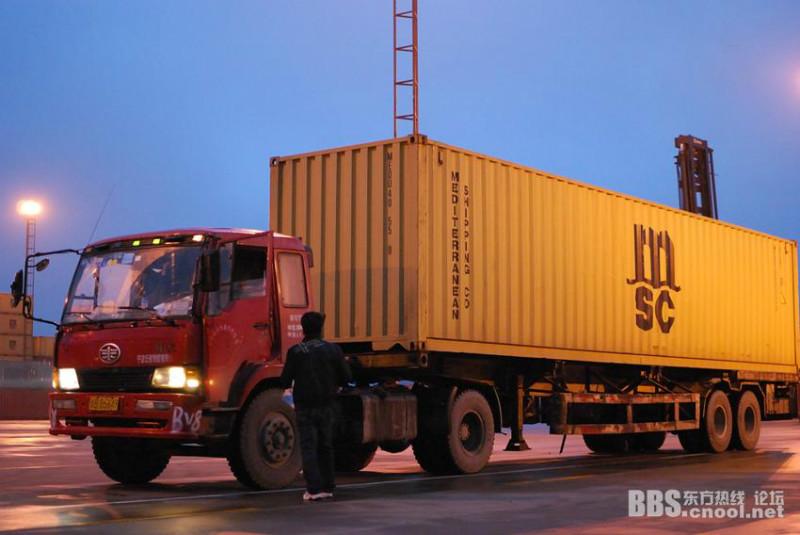 供应高效集装箱拖车服务，一流拖车服务