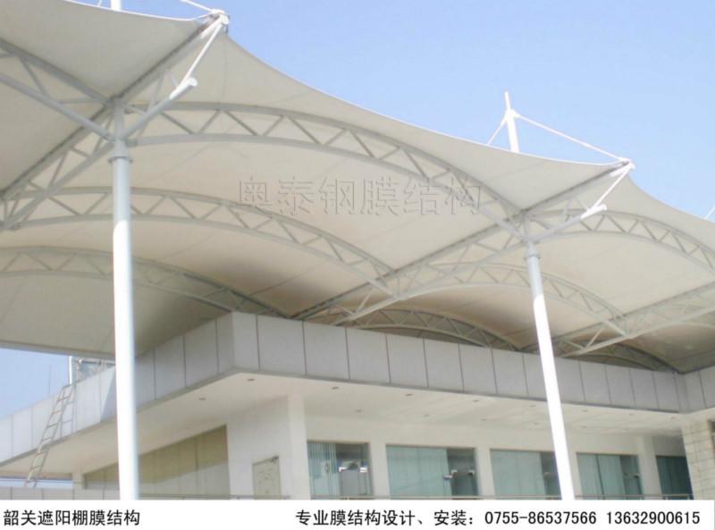 供应用于膜材钢构的楼顶遮阳棚_楼顶遮阳棚厂
