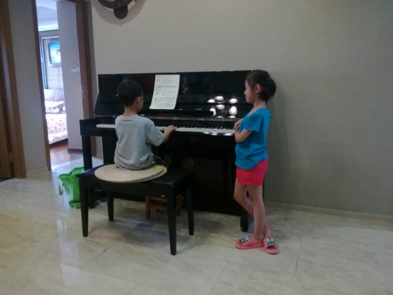 供应全新雅马哈电钢琴出租广州市用户租钢琴免押金包送琴图片