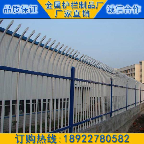 供应用于小区围墙栏杆的广州锌钢护栏厂家直销