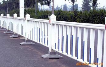 供应塑钢道路护栏中山PVC交通防护栏
