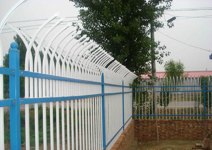 保定别墅围墙护栏，喷塑弯弧栅栏适全小区，锌钢道路隔离栏，仿竹节篱笆栅栏绿色环保